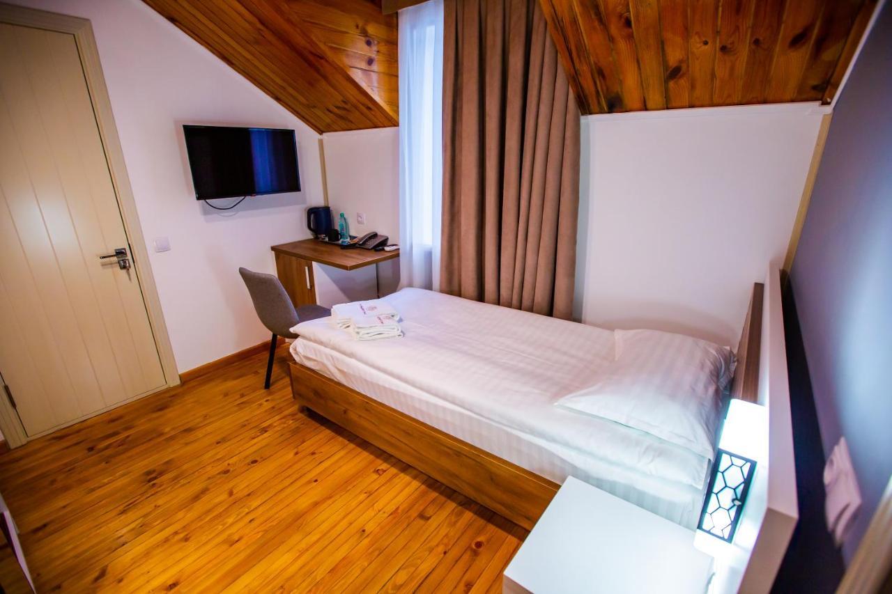 Art Eco Hotel Tashkent Exterior photo
